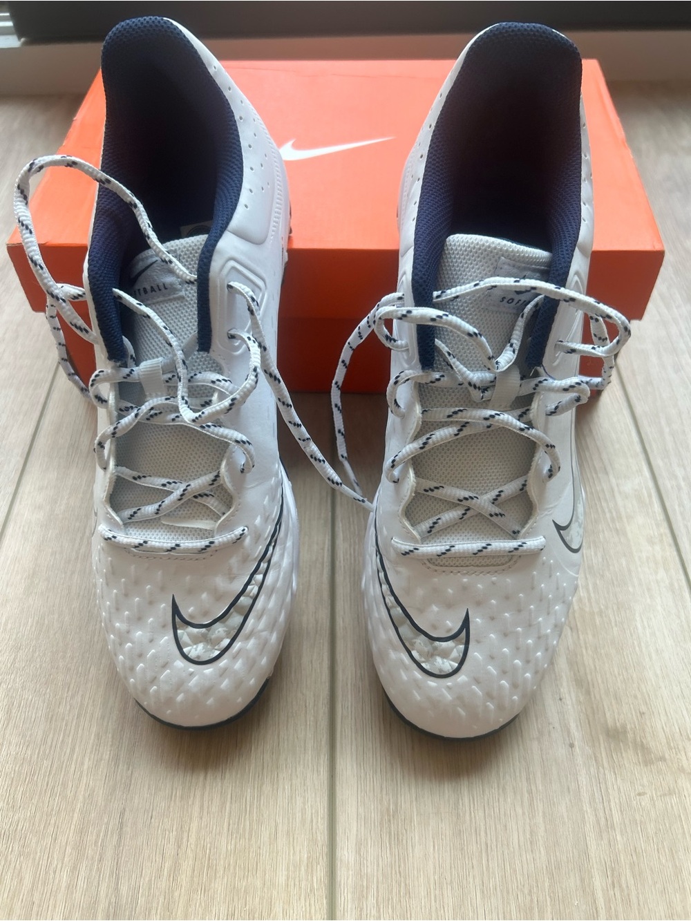 Nike Hyperdiamond 4 Keystone White/Navy Cleats Women’s 10